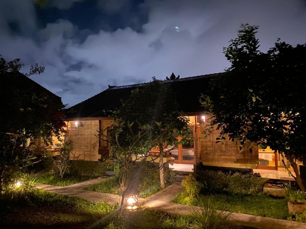 Pomelo Guest House Ubud Exterior foto